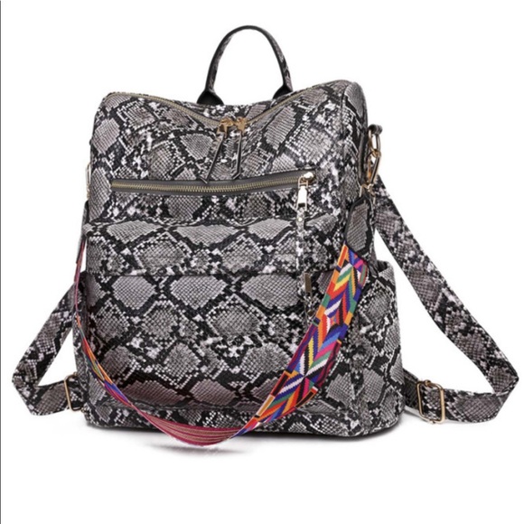 NEW Trendy Snake Skin Vegan Backpack Bag Handbag - Picture 2 of 4